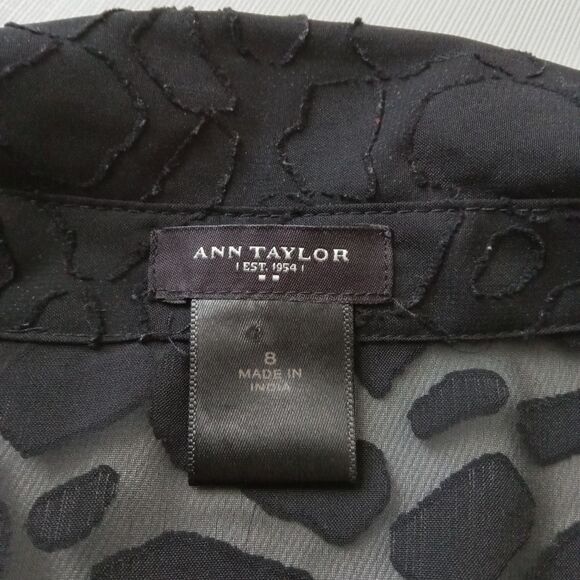Ann Taylor Black Sheer Animal Print Lightweight Button Up Blouse Women's Size 8 - Picture 4 of 14